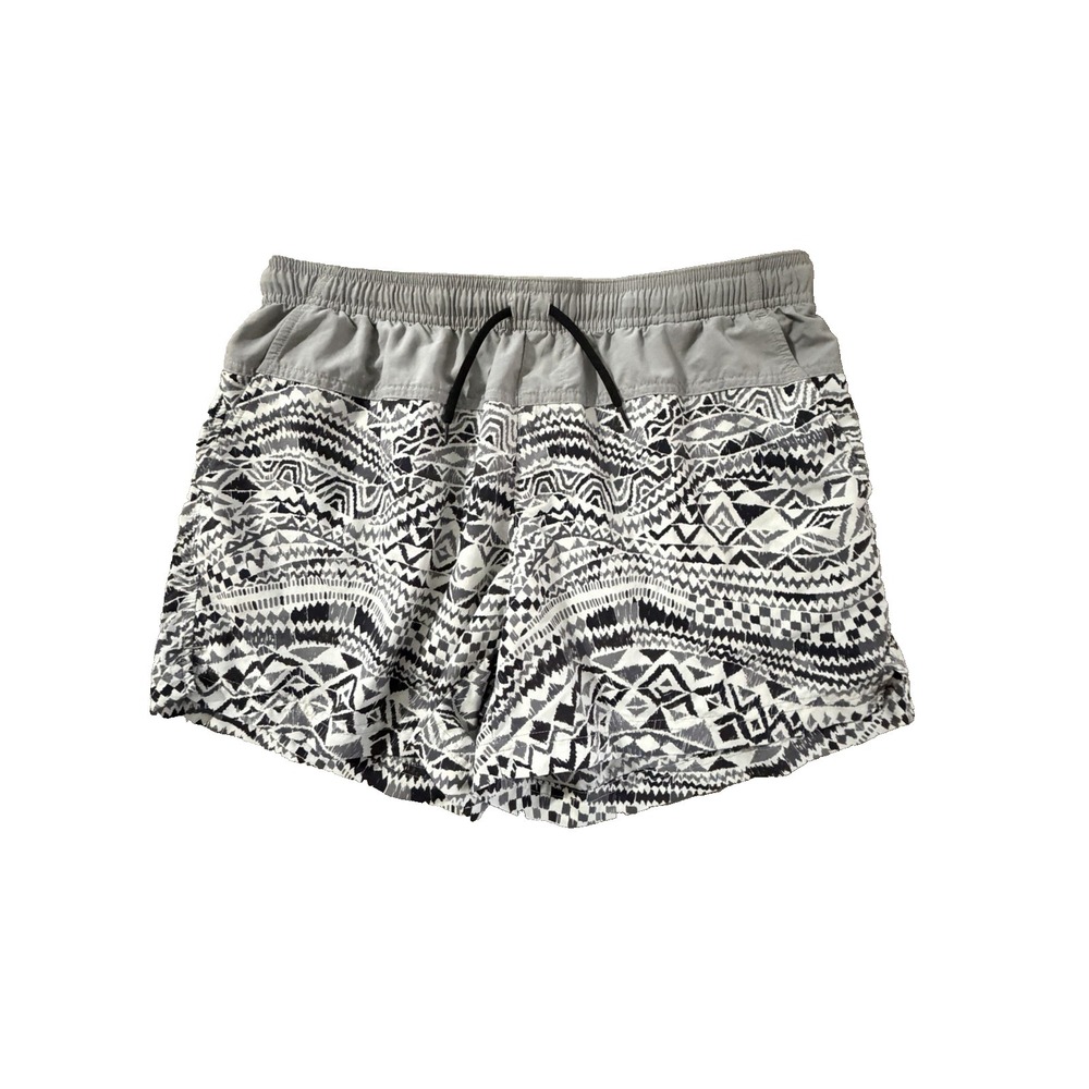 Columbia Women' Size Medium Gray Geometric Print Shorts 4"